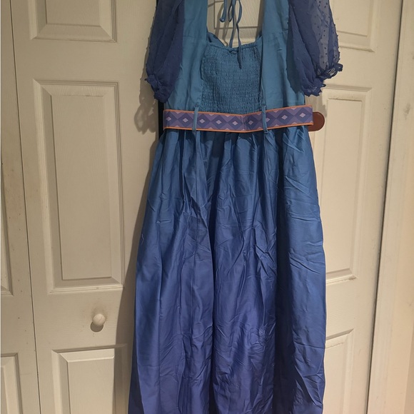 Cinderella Castle dress by Ashley Taylor - Picture 3 of 4